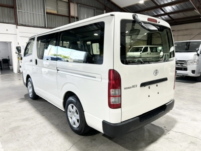 2018 Toyota Hiace = 6 Seaters = $1000 DISCOUNTED for FUEL