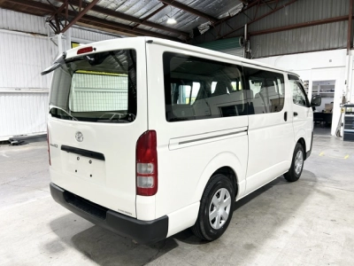 2018 Toyota Hiace = 6 Seaters = $1000 DISCOUNTED for FUEL