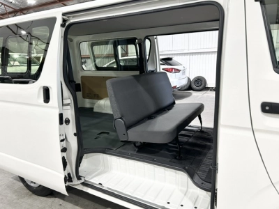 2018 Toyota Hiace = 6 Seaters = $1000 DISCOUNTED for FUEL