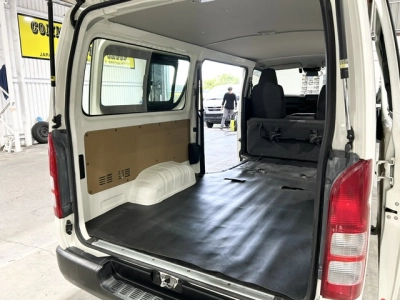2018 Toyota Hiace = 6 Seaters = $1000 DISCOUNTED for FUEL