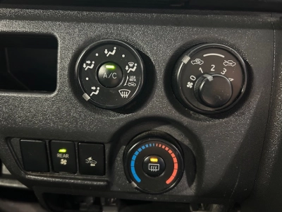 2019 Toyota Hiace == 6 / 9 Seters = FINAL SALE before INFLATION