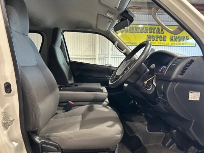2019 Toyota Hiace == 6 / 9 Seters = FINAL SALE before INFLATION