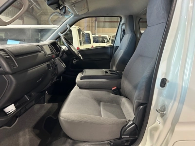 2019 Toyota Hiace == 6 / 9 Seters = FINAL SALE before INFLATION