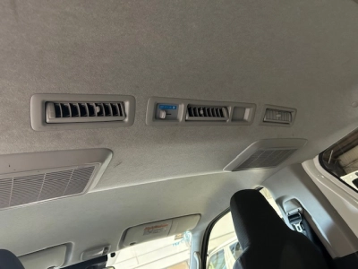 2019 Toyota Hiace == 6 / 9 Seters = $1000 REDUCED for Fuel