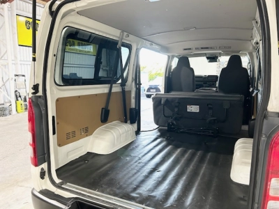 2019 Toyota Hiace == 6 / 9 Seters = FINAL SALE before INFLATION