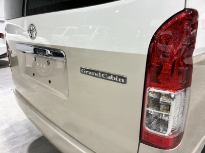 2019 Toyota Hiace GRAND CABIN 4X4 =10 SEATER (Removable) FULL OPTIONS