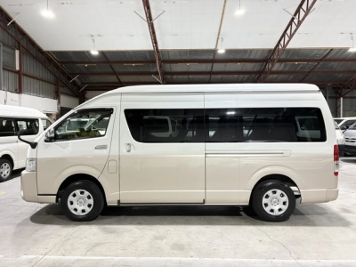 2019 Toyota Hiace GRAND CABIN 4X4 =10 SEATER (Removable) FULL OPTIONS
