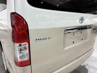 2019 Toyota Hiace GRAND CABIN 4X4 =10 SEATER (Removable) FULL OPTIONS