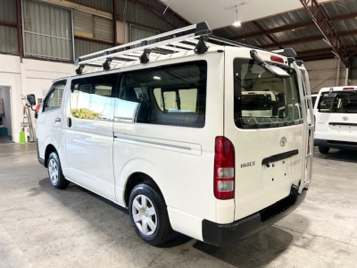 2018 Toyota Hiace *** $4000 REDUCED *** ** HEAVY DUTY ROOFRACK **
