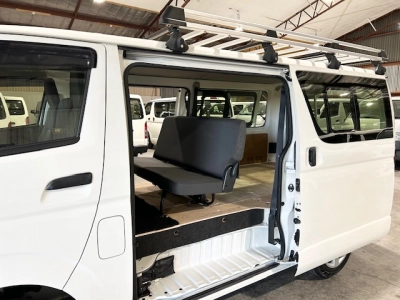 2018 Toyota Hiace *** $4000 REDUCED *** ** Toyota ROOFRACK **