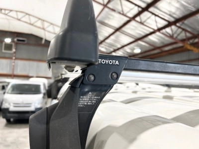 2018 Toyota Hiace *** $4000 REDUCED *** ** Toyota ROOFRACK **