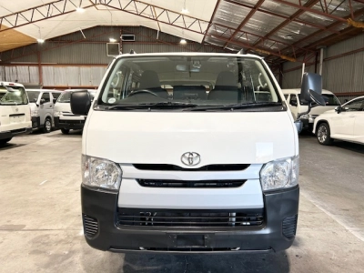 2018 Toyota Hiace *** $4000 REDUCED *** ** HEAVY DUTY ROOFRACK **