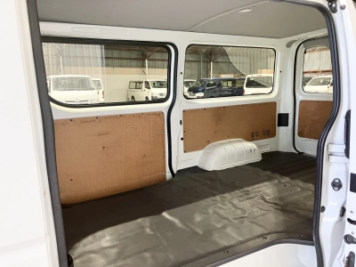 2018 Toyota Hiace 2.8L DIESEL TURBO **2 SLIDING DOORS**3