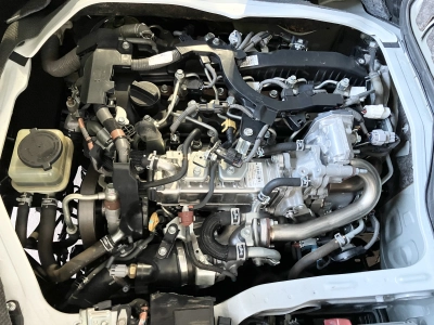 2018 Toyota Hiace 2.8L DIESEL TURBO **2 SLIDING DOORS**3