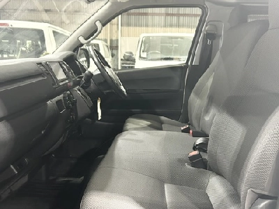2019 Toyota Hiace GL PACKAGE = FREE Toyota RooRack =*EOFY BIGGEST SALE NOW -- OFFER END 26/06*