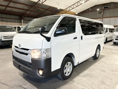 2019 Toyota Hiace Super Low 88kms! =4X4= Dual Airbags _ 6 Seaters