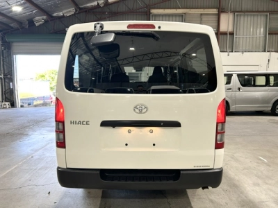 2019 Toyota Hiace Super Low 88kms! =4X4= Dual Airbags _ 6 Seaters