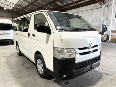 2018 Toyota Hiace = 6 Seaters = ONLY 89kms!! *** $1000 DISCOUNTED for FUEL