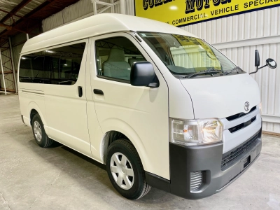 2018 Toyota Hiace 2.8L Diesel HIGHROOF ** 2 SLIDING DOORS **