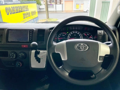 2018 Toyota Hiace 2.8L Diesel HIGHROOF ** 2 SLIDING DOORS **