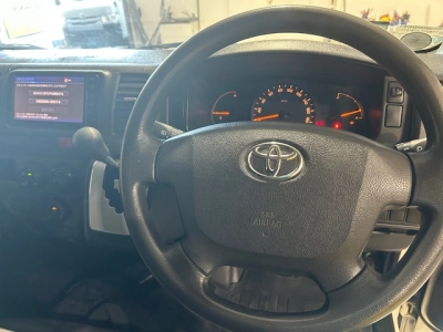 2015 Toyota Hiace 6 Seater - NEW YEAR SALE -