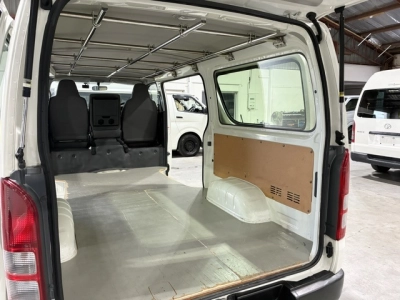 2020 Toyota Hiace ** TIMBER FLOOR** 2 Sliding Doors