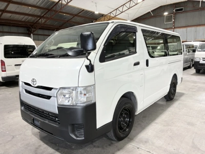2020 Toyota Hiace ** TIMBER FLOOR** 2 Sliding Doors