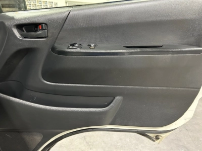 2019 Toyota Hiace = FULL TIME 4WD _ SUPER LOW 92kms =