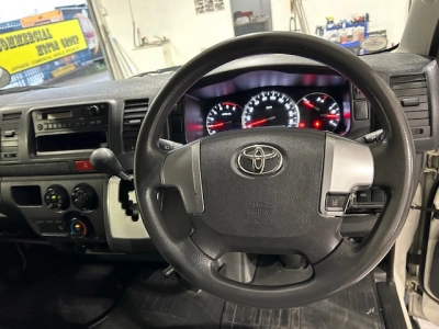 2019 Toyota Hiace = FULL TIME 4WD _ SUPER LOW 92kms =