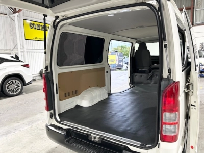 2019 Toyota Hiace = FULL TIME 4WD _ SUPER LOW 92kms =