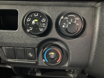 2019 Toyota Hiace = FULL TIME 4WD _ SUPER LOW 92kms =