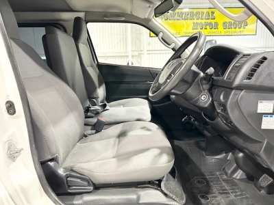 2019 Toyota Hiace = FULL TIME 4WD _ SUPER LOW 92kms =