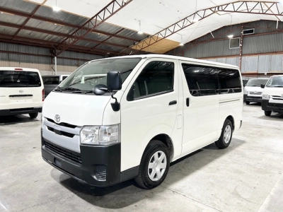2019 Toyota Hiace = FULL TIME 4WD _ SUPER LOW 92kms =