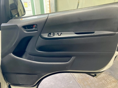 2019 Toyota Hiace 2.8L Diesel HIGHROOF *** BIG SALE_ WAS $39,995 NOW $36,595 ***