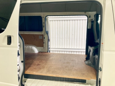 2019 Toyota Hiace 2.8L Diesel HIGHROOF *** BIG SALE_ WAS $39,995 NOW $36,595 ***