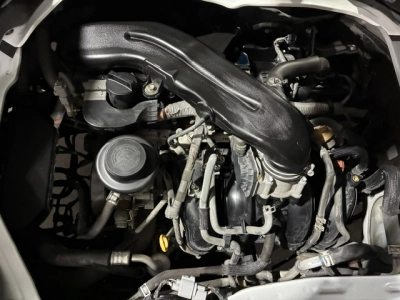 2020 Toyota Hiace = DUAL AIRBAGS = 