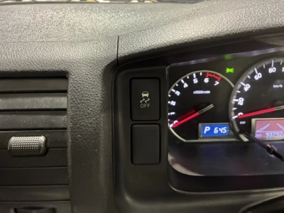 2020 Toyota Hiace = DUAL AIRBAGS = 