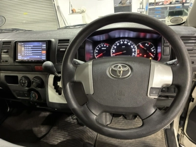 2020 Toyota Hiace = DUAL AIRBAGS = 
