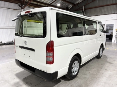 2020 Toyota Hiace = DUAL AIRBAGS = 