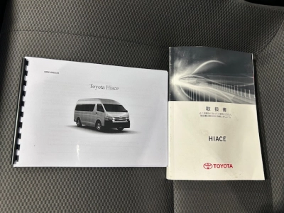 2019 Toyota Hiace Full Time 4WD / 9 Seater (Removable) *NEW YEAR SALE*