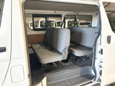 2019 Toyota Hiace Full Time 4WD / 9 Seater (Removable) *NEW YEAR SALE*