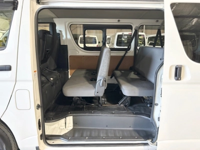 2019 Toyota Hiace Full Time 4WD / 9 Seater (Removable) *NEW YEAR SALE*