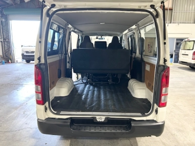 2019 Toyota Hiace Full Time 4WD / 9 Seater (Removable) *NEW YEAR SALE*