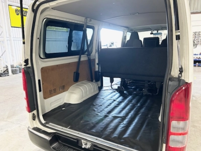 2019 Toyota Hiace Full Time 4WD / 9 Seater (Removable) *NEW YEAR SALE*