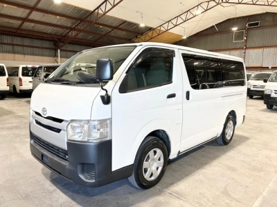 2019 Toyota Hiace Full Time 4WD / 9 Seater (Removable) *NEW YEAR SALE*