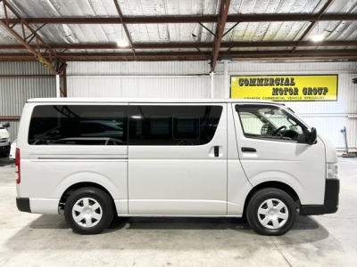 2020 Toyota Hiace =4X4= FACELIFT MODEL _ 6 SEATER $1000 DISCOUNTED for Fuel 