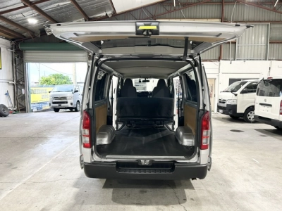 2020 Toyota Hiace =4X4= FACELIFT MODEL _ 6 SEATER $1000 DISCOUNTED for Fuel 