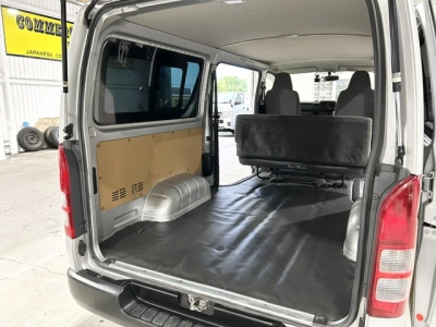 2020 Toyota Hiace =4X4= FACELIFT MODEL _ 6 SEATER $1000 DISCOUNTED for Fuel 