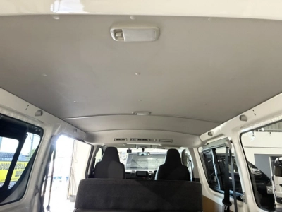 2019 Toyota Hiace =4X4= REAR AIRCON / 6 or 9 Seaters