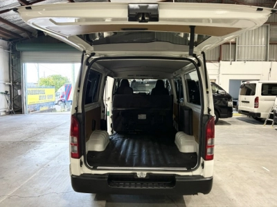 2019 Toyota Hiace =4X4= REAR AIRCON / 6 or 9 Seaters